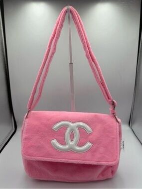 GWP Chanel Precision VIP/ Novelty Teddy Plush Pink Shoulder / Crossbody Bag.